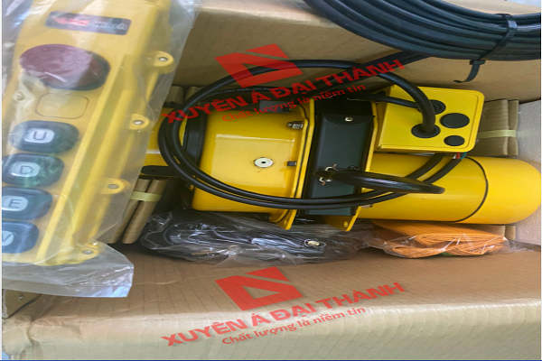 Palang Xích Điện 250kg - Loại Cố Định - KIO Đài Loan CW-250