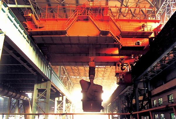 cần trục xây dựng cần trục xây dựng
